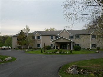 Hotel Brook Pointe Inn