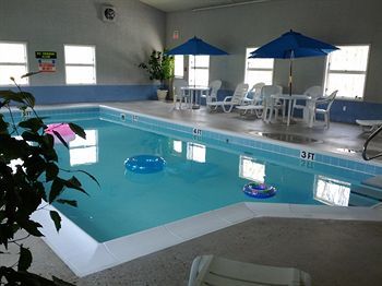 Hotel Brook Pointe Inn