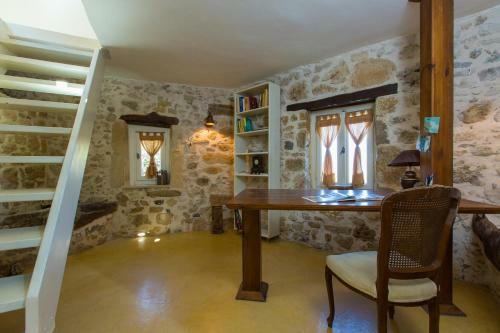 Villa Dotira