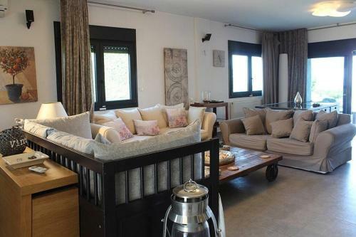 Elikon Luxury Villa