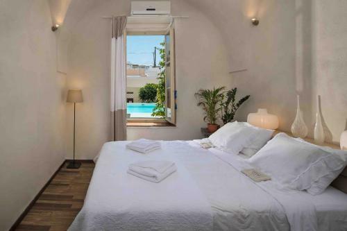 Sandandstone Villa Santorini
