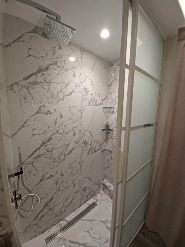 Sroom Apartment