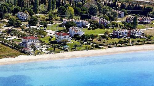 Sithon Villa - Seafront House