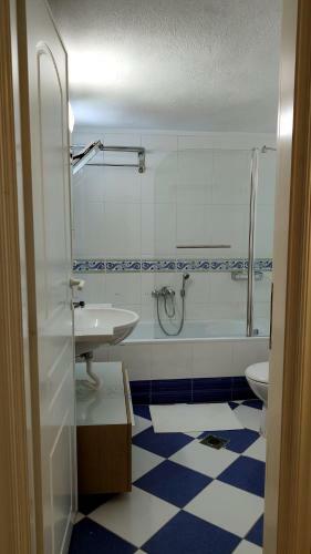 Sithon Villa - Seafront House