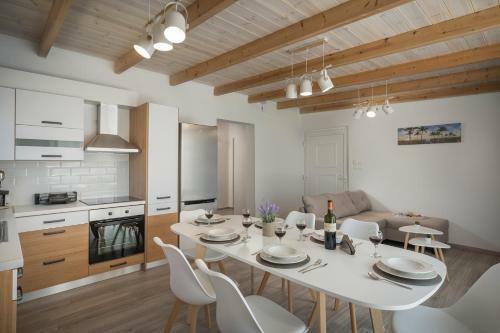 B&m Villas