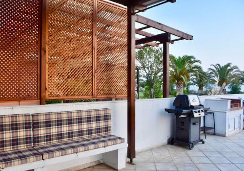 Luxurious Villa With Private Beach
