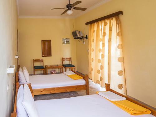 Hostal Pension Vienna