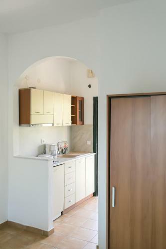Aperanto Seaview Apartments