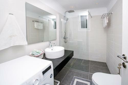 Athena Luxury Apartments