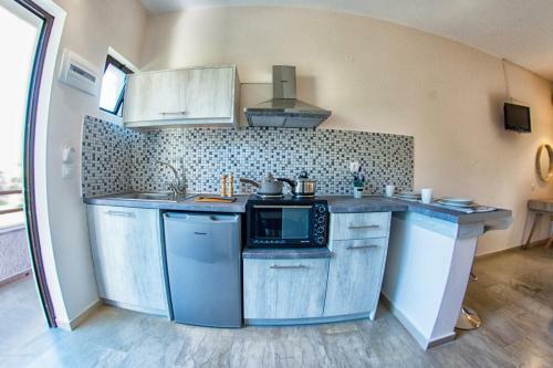Costas Apartments