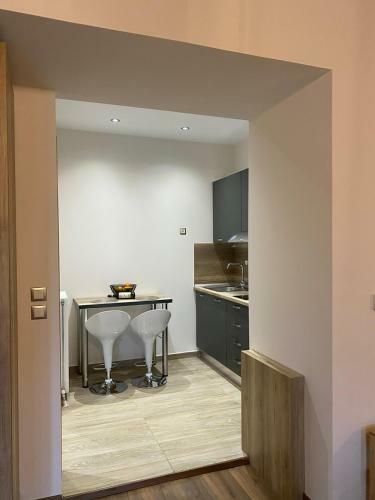 11 Luxury Apartments