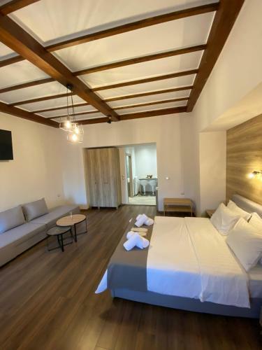 11 Luxury Apartments