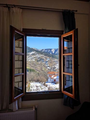 Hostal Nuca Guesthouse