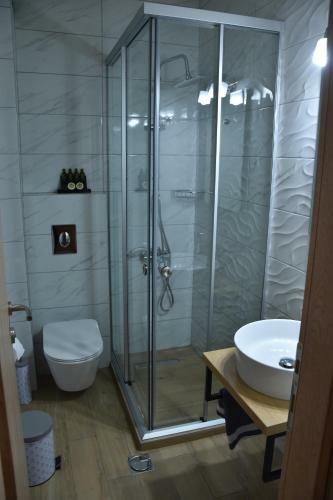 Hostal Nuca Guesthouse