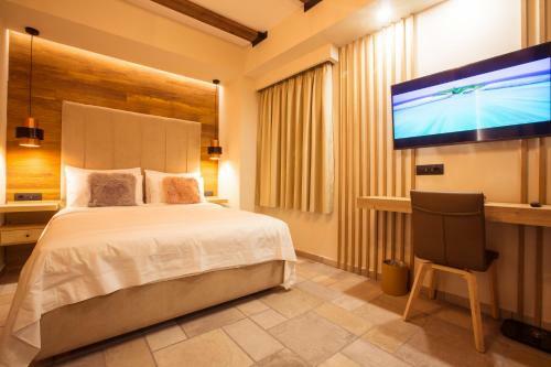 Adryades Luxury Apartments