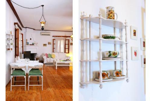 Squirrel Beach Front Villa, Metamorfosi