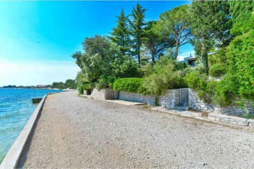 Janika Holiday Home