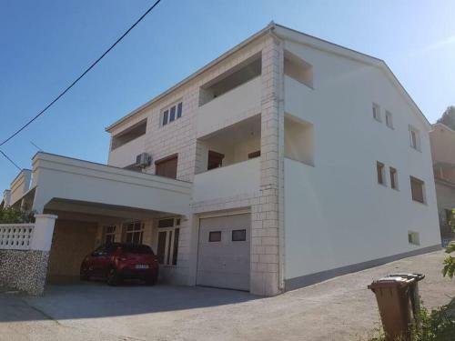 Apartamento Ku?a Iliria