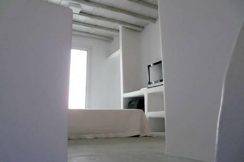 Mykonos Actor?s Villa. 2 Bdrs, Private Mini-pool