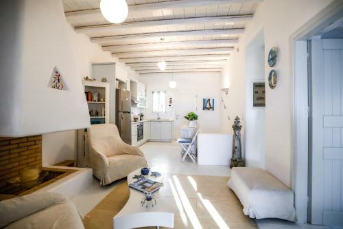 Qamar Mykonian Villa