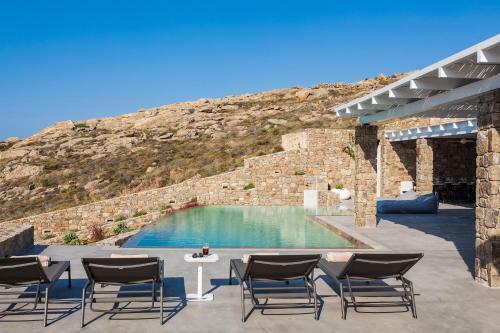 The Mykonist Executive Villa Elia Beach