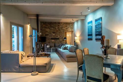 Villa White House 8 Bedrooms