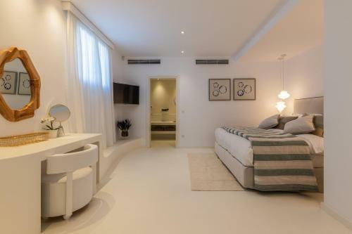 Rabbit Silver Villa Mykonos By Genesis Villas
