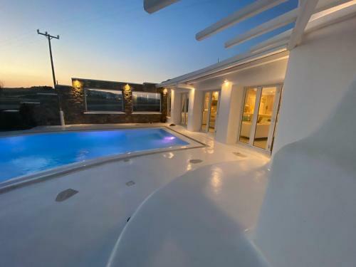 White Diamond Villa Mykonos