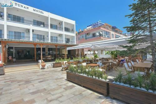 Hotel Tunan Motel