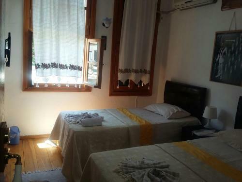 Hostal Ayfada Cafe & Pension