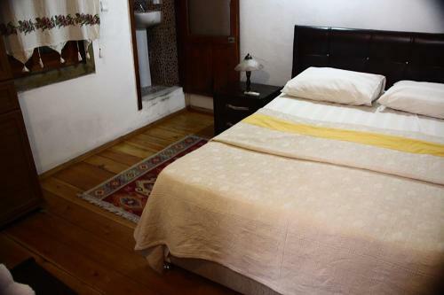 Hostal Ayfada Cafe & Pension