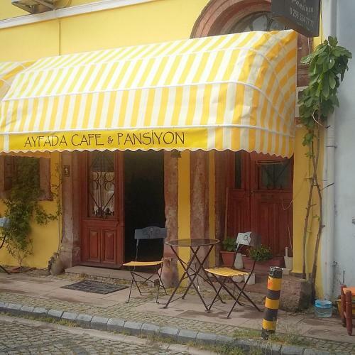 Hostal Ayfada Cafe & Pension