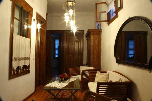 Hostal Ayfada Cafe & Pension