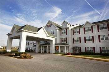 Hotel Lancaster Inn & Suites