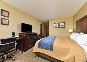 Hotel Comfort Inn & Suites