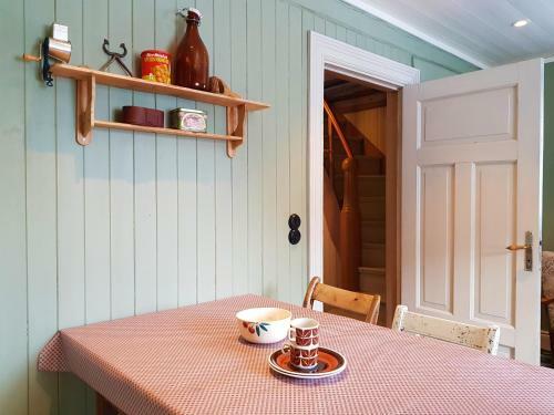 Bakarstuo, Utp� Neset