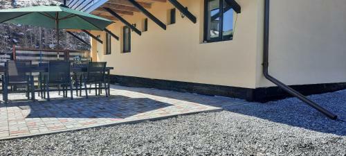 Hostal Pensiunea La Poalele C?limanilor