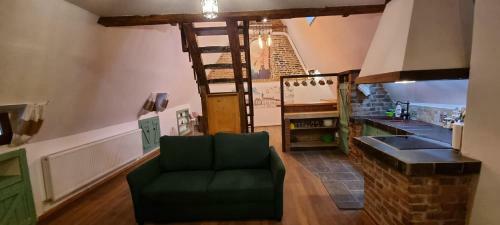 Fortnight Apartment