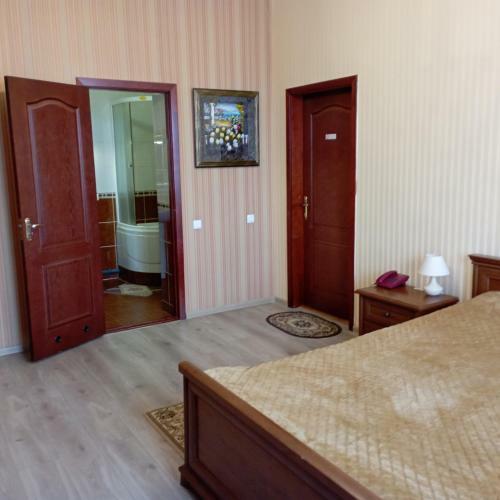 Hotel ? ????