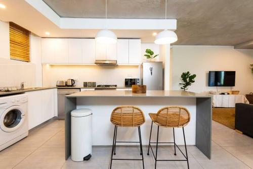Coral Point Executive 3 Bedroom Apartment