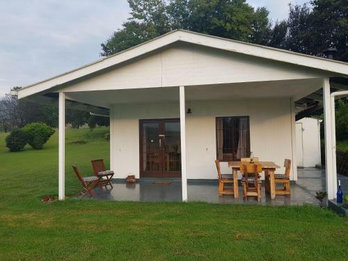 Swallowfield Cottage