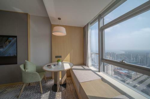 Hotel Holiday Inn Qinhuangdao Haigang