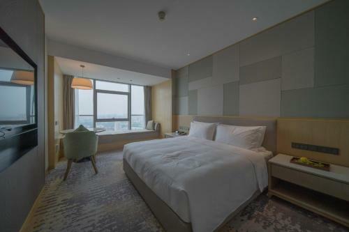 Hotel Holiday Inn Qinhuangdao Haigang