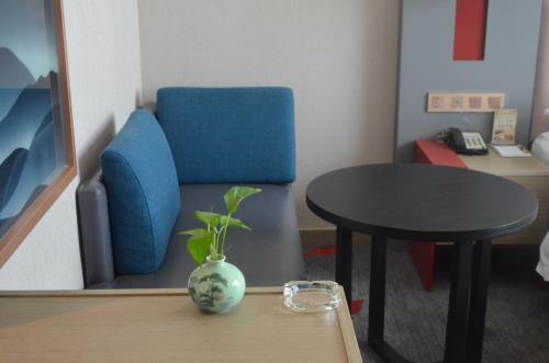 Inzone Garland Hotel Qufu