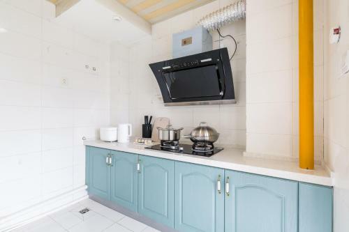 Hotel Qingdao Shinan�wusi Square�
