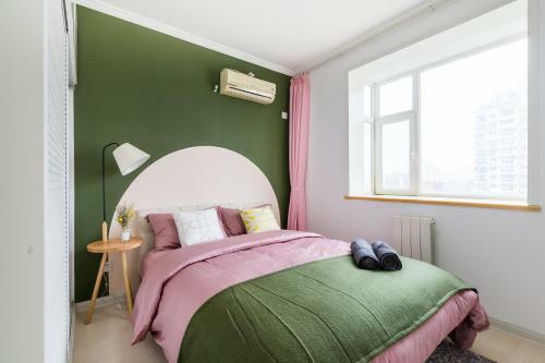 Hotel Qingdao Shinan�wusi Square�