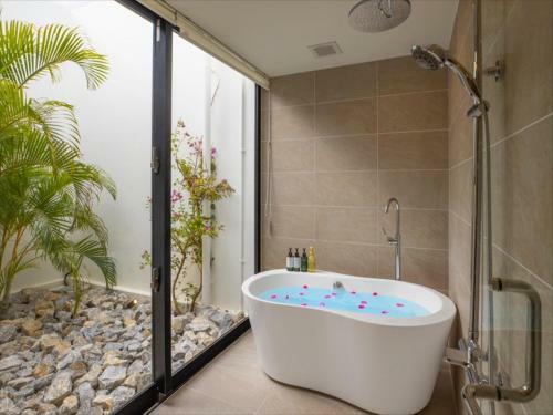Adan Resort Sky Villa Luxury Suite