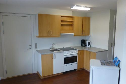 Icecap Apartments