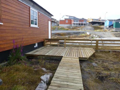 Icecap Apartments