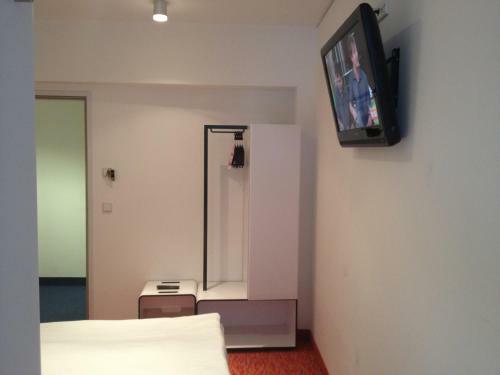 Hb1 Budget Hotel - Contactless Check In